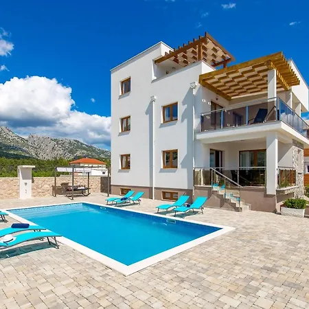 Grandioza Villa Seline