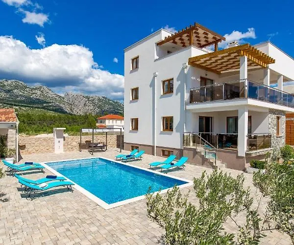 Vila Grandioza Seline