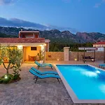 Villa Grandioza